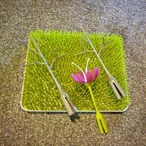 Boon Bottle Drying Rack with accessories